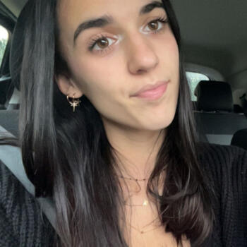 Babysitter Chartrettes: Laura