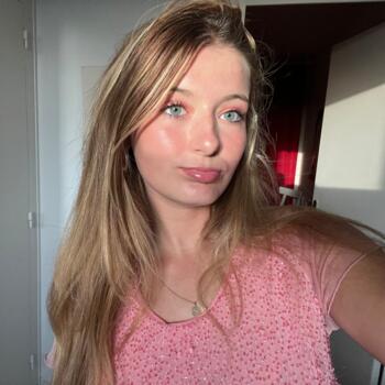 Baby-sitter Saint-Herblain: Ellya