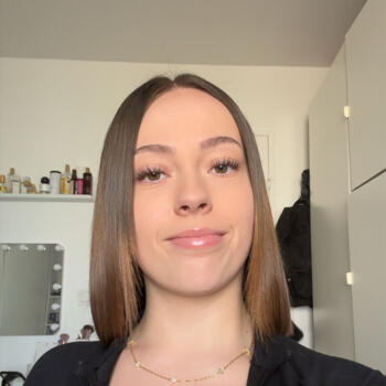 Babysitter in Cergy: Luna