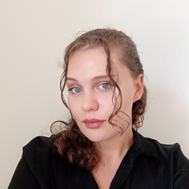 Babysitter in Cave: Chiara