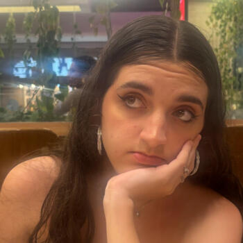 Babysitter in Niterói: Yasmin