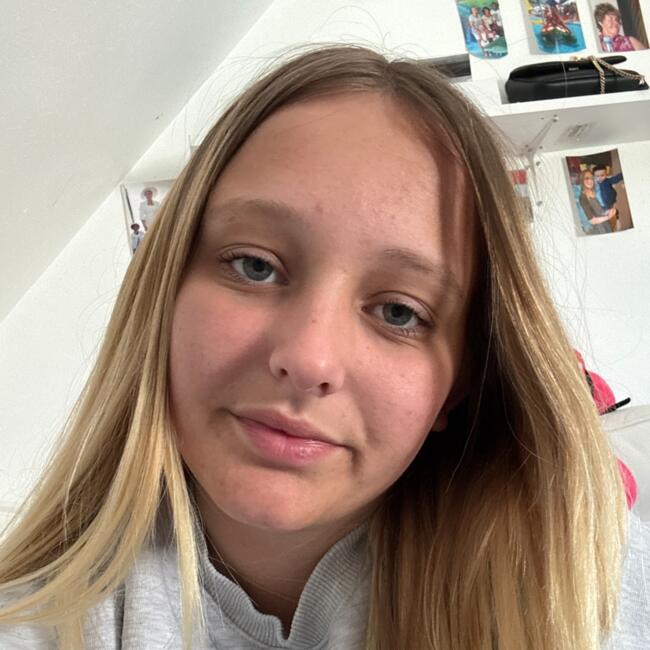 Babysitter in Verton: Cloe