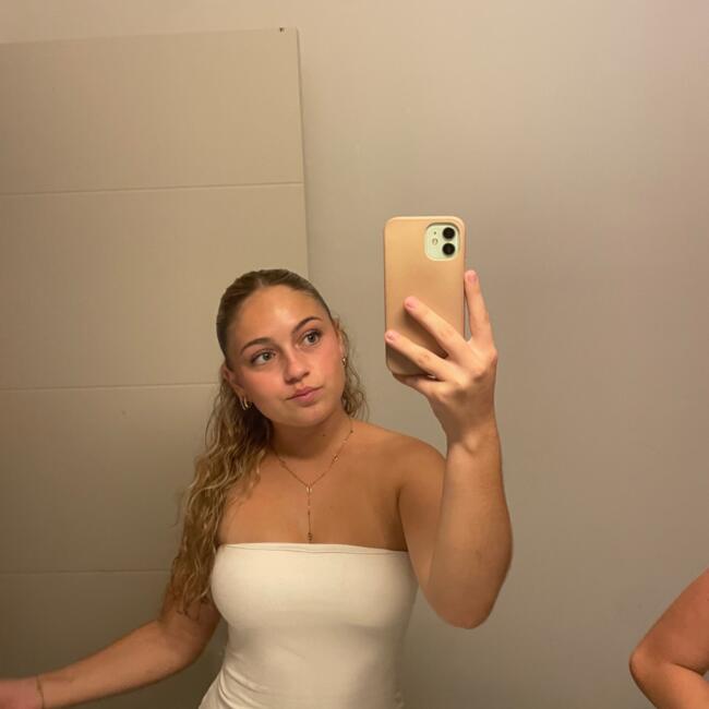 Babysitter in Le Havre: Lilly