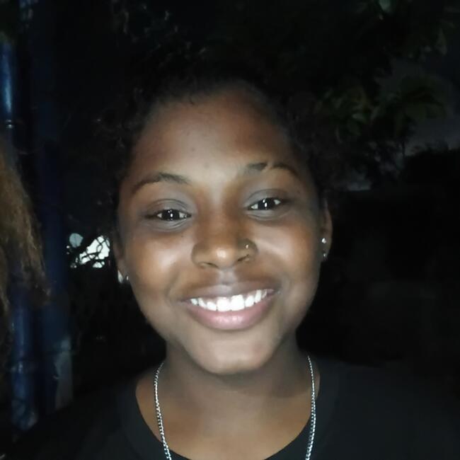 Babysitter in Santo Domingo Este: Angela