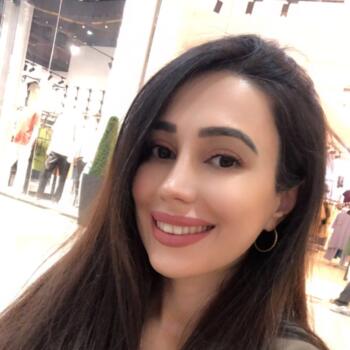 وظيفة مربية أطفال في الرياض: وظيفة جليسة أطفال Gulnar