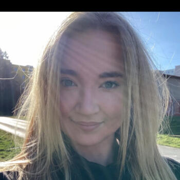 Babysitter in Prag: Nela