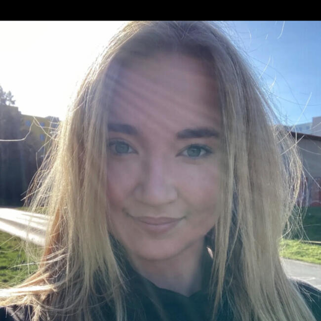 Babysitter in Prag: Nela