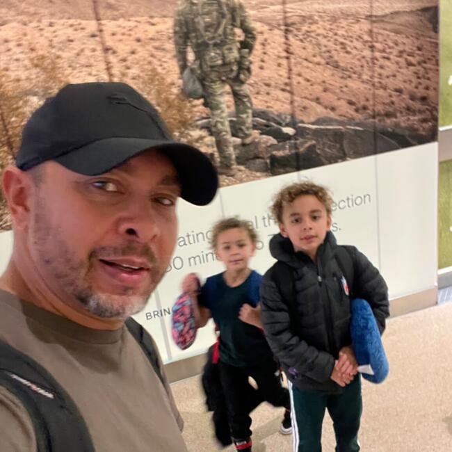 Babysitting job in Curitiba: Edson