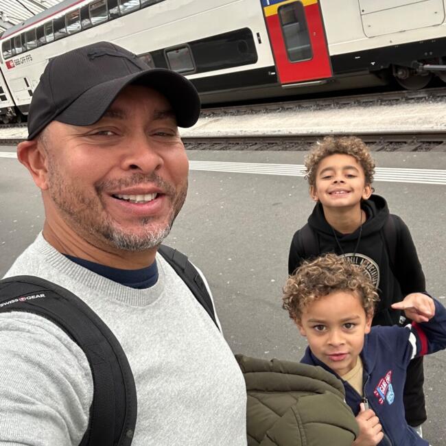 Babysitting job in Curitiba: Edson