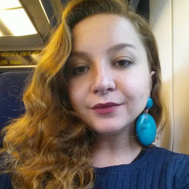 Babysitter in Brussels: Ana