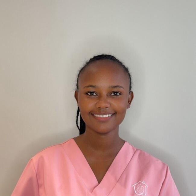 جليسة أطفال في دبي: Martha