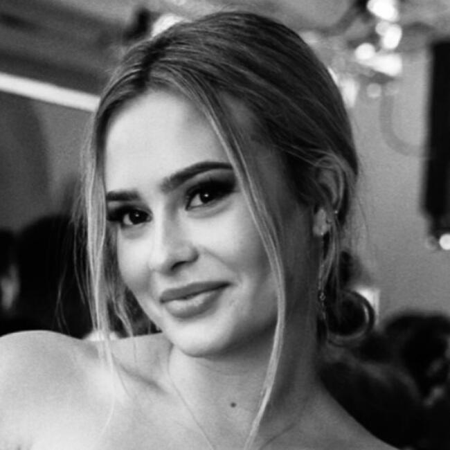 Babysitter in Zagreb: Nika