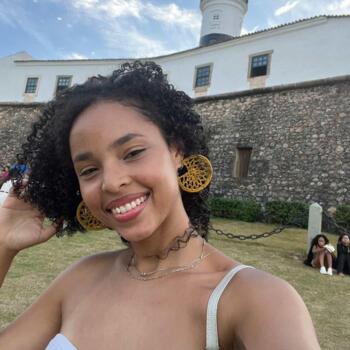 Babysitter in Salvador: Alice