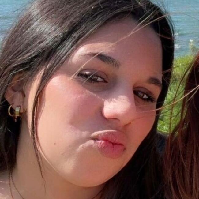 Babysitter in Quéven: Lina