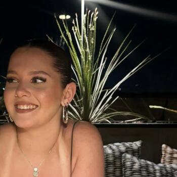 Nanny in Aigáleo: Βίκυ