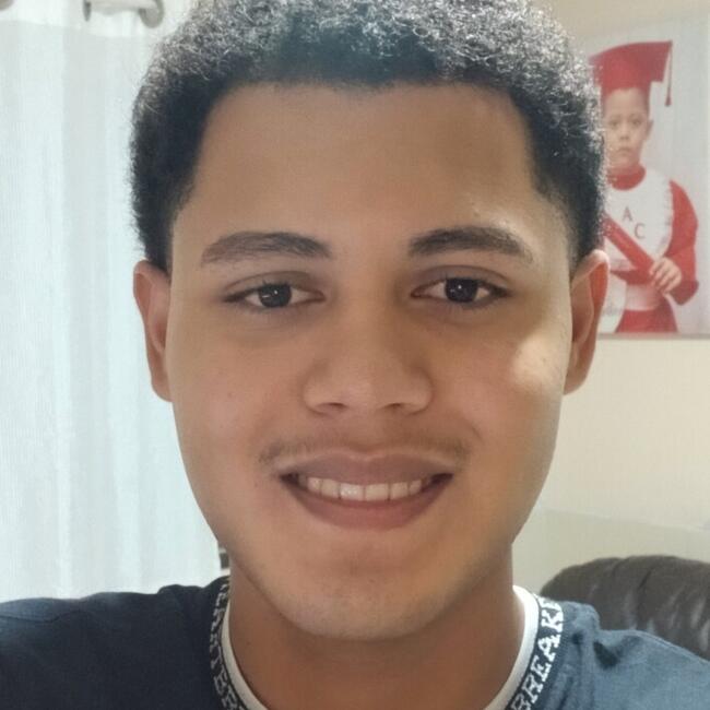 Babysitter in São Luís: João