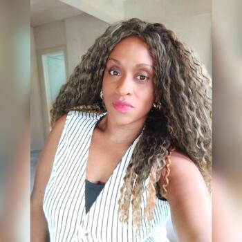 Babysitter Magé: Ana