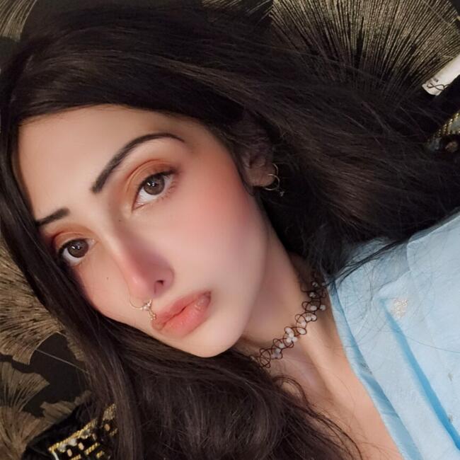 Babysitter in London: Halima