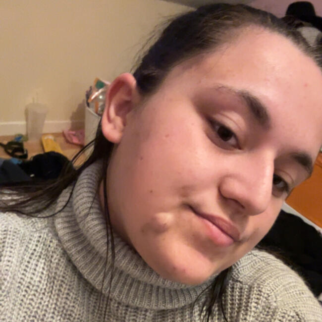 Babysitter in Angers: Alicya