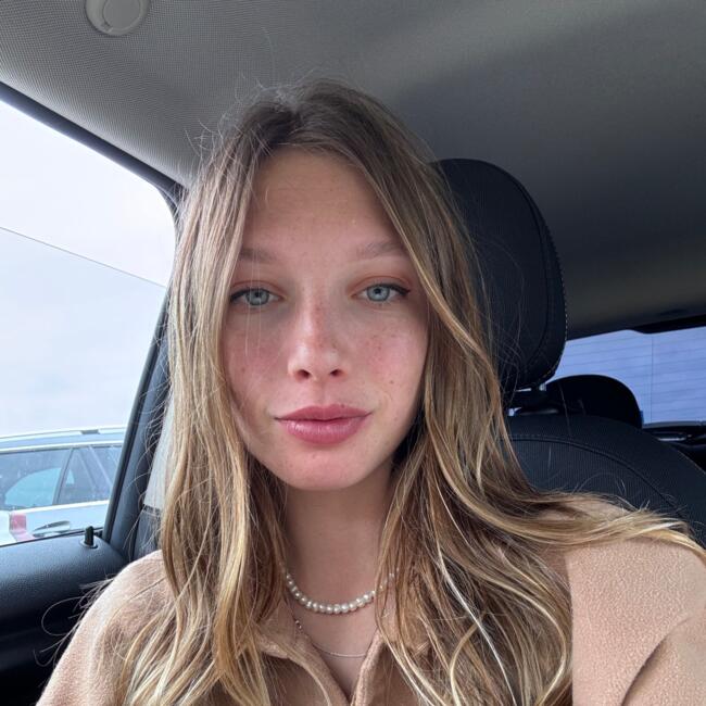 Trabalho de babysitting em Peniche: Sia