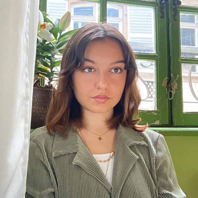 Babysitter in Strasbourg: Candice