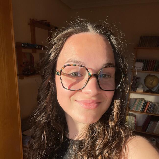 Babysitter in Toulouse: Rebeca