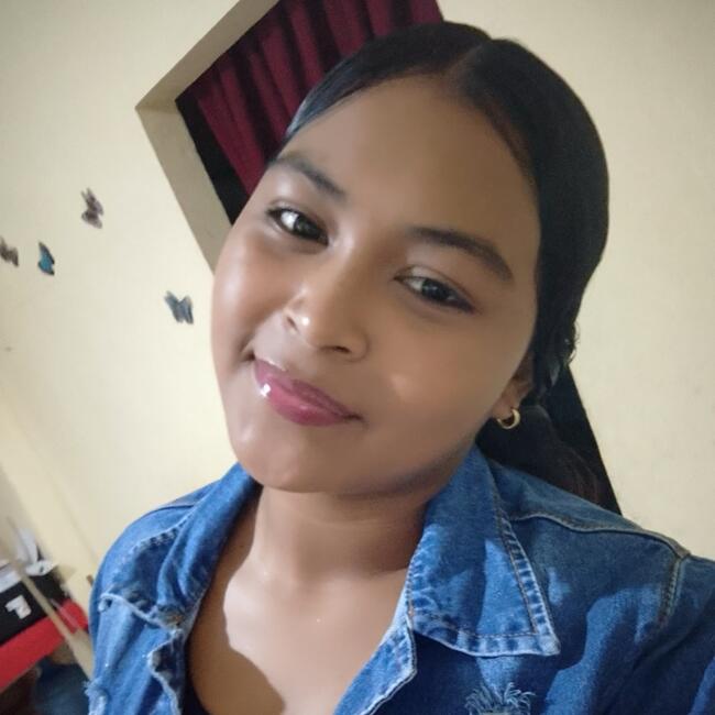 Babysitter in Santo Domingo de los Colorados: Jenniffer