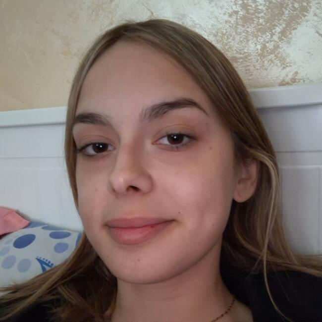 Bebisiterka u Beograd: Lea