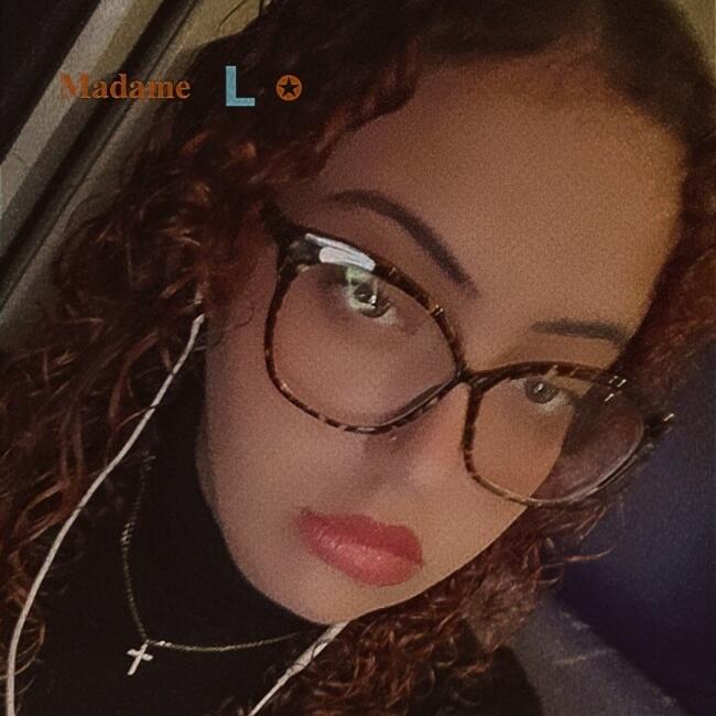 Babysitter in Carcassonne: Leila