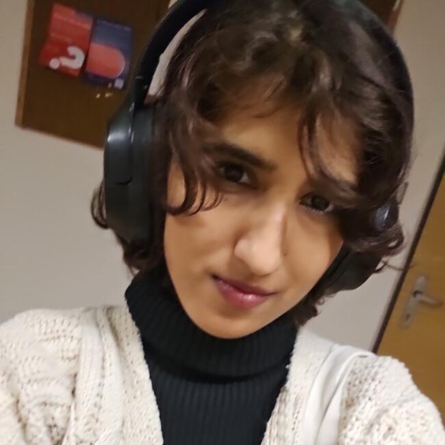 Babysitter in Prague: Sarita