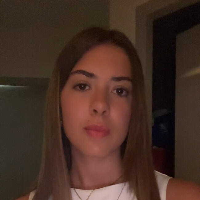 Babysitter in Tarbes: Carla