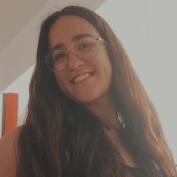 Babysitter in Coimbra: Claudia