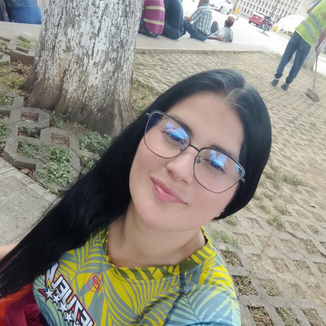 Niñera en Caracas: Genesis