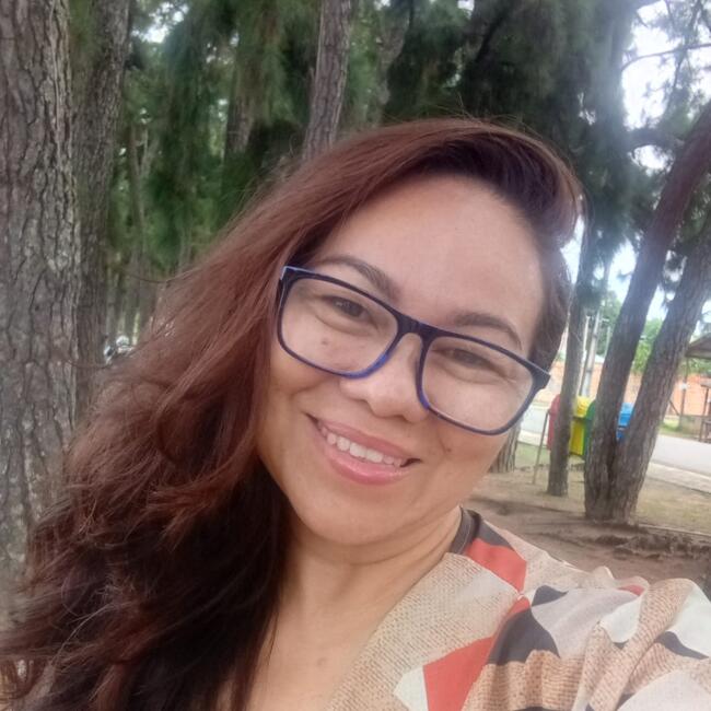 Babysitter in Manaus: Tânia