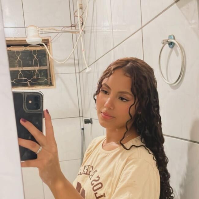Babá em Anápolis: Ana