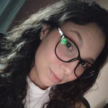 Babysitter in Cascavel: Débora