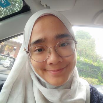 Babysitting job in Kuala Lumpur: babysitting job Anis