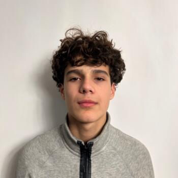 Babysitter in Paris: Aaron