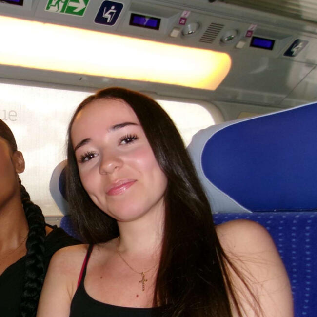 Babysitter in Schengen: Laetitia