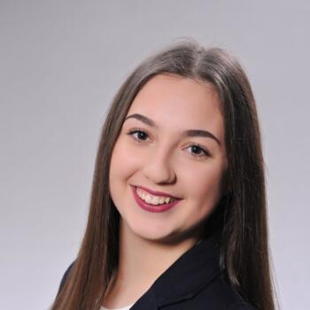 Babysitter in Budapest: Fanni