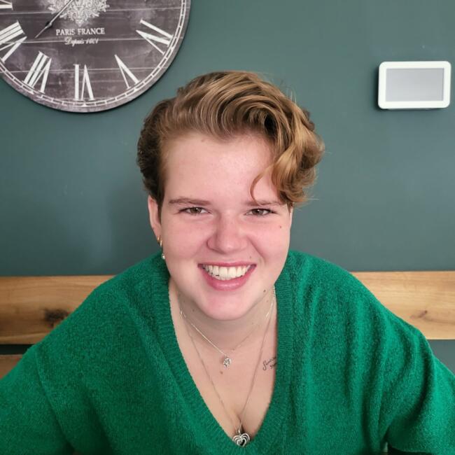 Oppas in Hellevoetsluis: Sanne