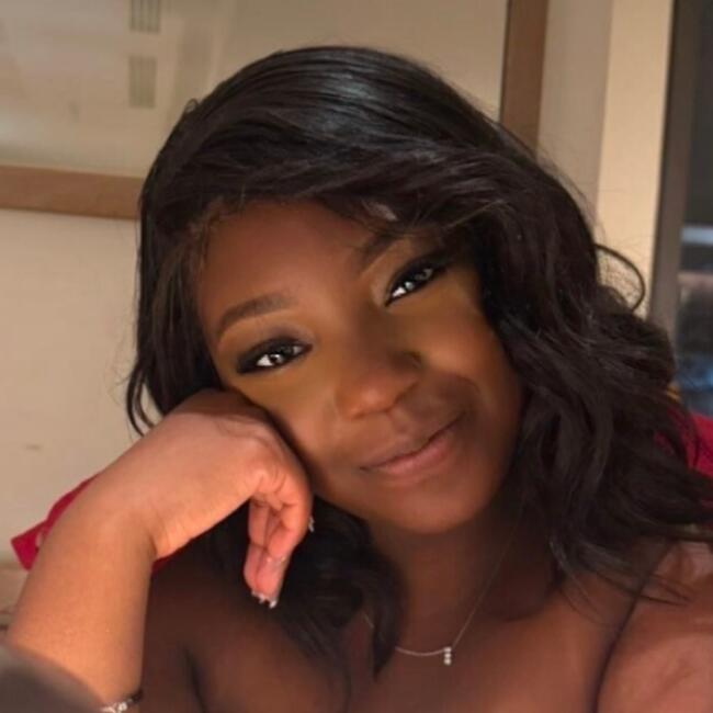 Babysitter in Suresnes: Maëlle