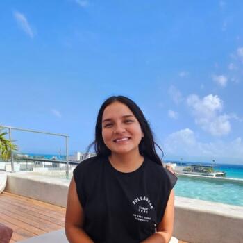 Babysitter in Tulum: Paulina