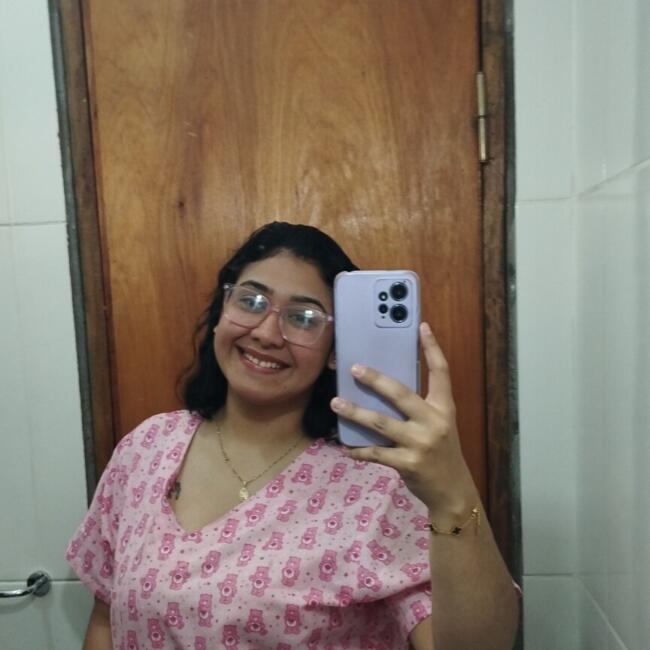 Babysitter in San Lorenzo: Elen Carolina Escobar Gómez