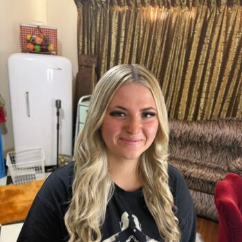 Babysitter in Hobart: Isabelle