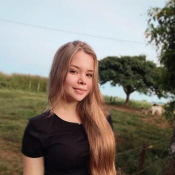 Babysitter in Caldas Novas: Lidya