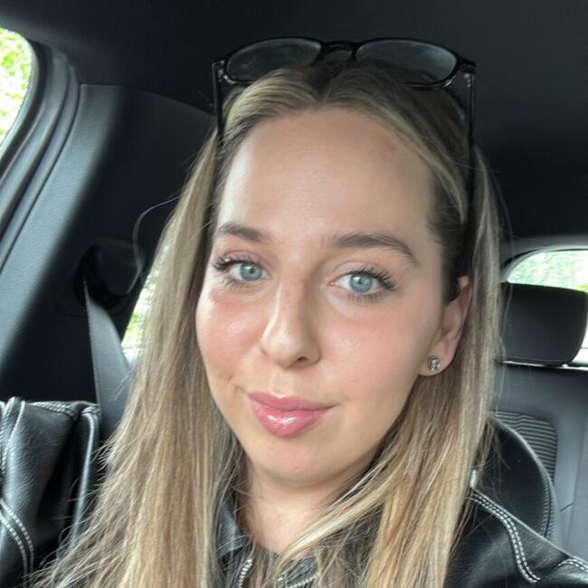 Babysitter in Krumbach: Leonora