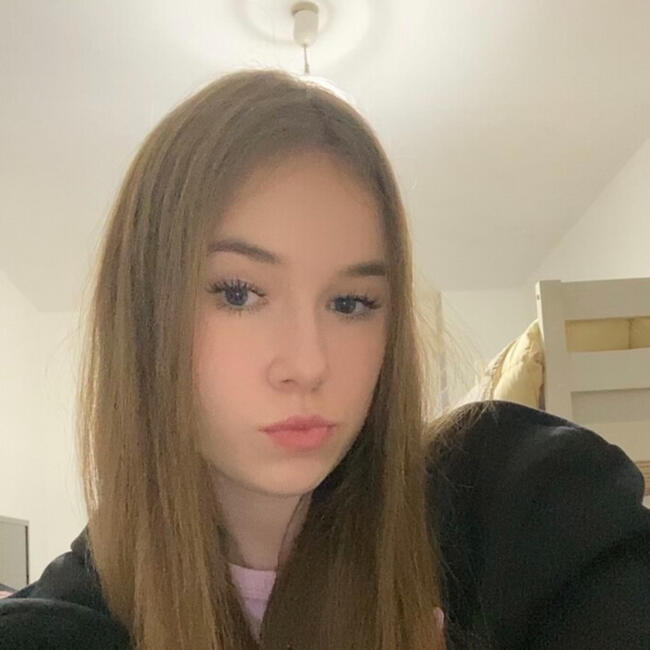 Varuška v Ljubljana: Iva.