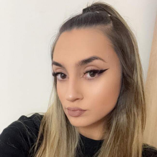 Bonă în Ovidiu: Denisa