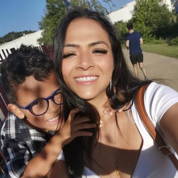 Trabalho de babysitting em Braga: Trabalho de babysitting Larissa